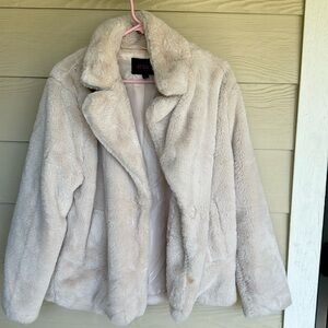ambiance outerwear ~ lg ~ faux fur jacket